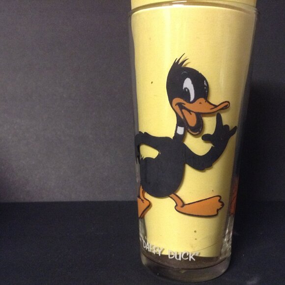 Vintage 1973 Loony Tunes Pepsi Daffy Duck Glass - Picture 3 of 6